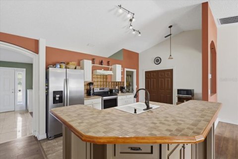 House in Palm Coast, Florida 3 bedrooms, 187.66 sq.m. № 2420252 - photo 24