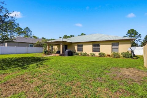 House in Palm Coast, Florida 3 bedrooms, 187.66 sq.m. № 2420252 - photo 7