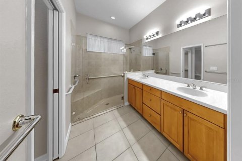 Condo in Sun City Center, Florida, 2 bedrooms  № 1906698 - photo 26