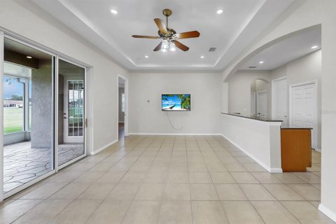 Condo in Sun City Center, Florida, 2 bedrooms  № 1906698 - photo 17