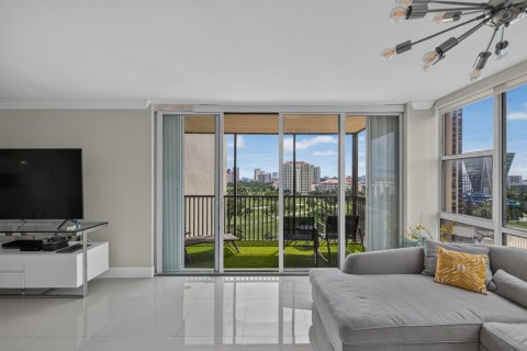 Condo in Aventura, Florida, 2 bedrooms  № 2387058 - photo 14