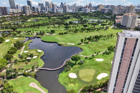 Condo in Aventura, Florida, 2 bedrooms  № 2387058 - photo 6