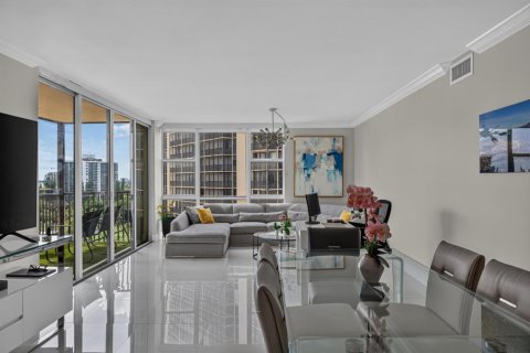 Condo in Aventura, Florida, 2 bedrooms  № 2387058 - photo 20