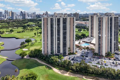 Condo in Aventura, Florida, 2 bedrooms  № 2387058 - photo 5