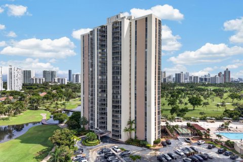 Condo in Aventura, Florida, 2 bedrooms  № 2387058