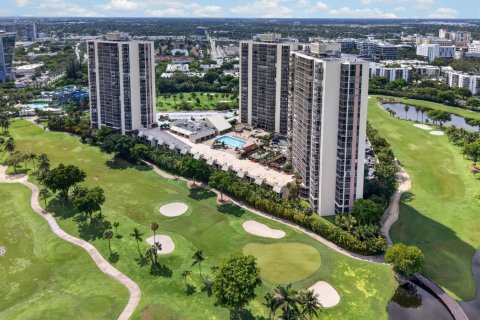 Condo in Aventura, Florida, 2 bedrooms  № 2387058 - photo 7