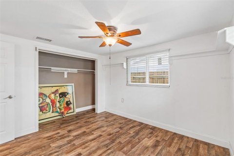 House in Holiday, Florida 2 bedrooms, 118.17 sq.m. № 2221045 - photo 7