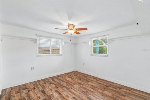 House in Holiday, Florida 2 bedrooms, 118.17 sq.m. № 2221045 - photo 25