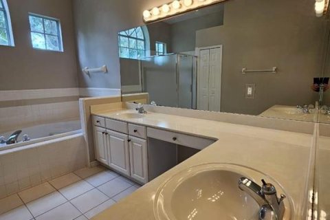 House in Orlando, Florida 4 bedrooms, 231.98 sq.m. № 1547727 - photo 6