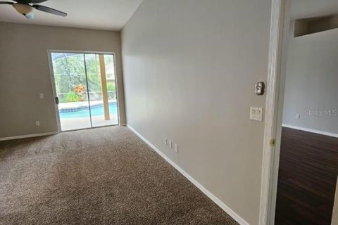 House in Orlando, Florida 4 bedrooms, 231.98 sq.m. № 1547727 - photo 10