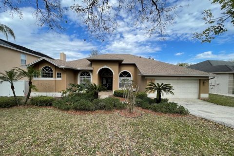 House in Orlando, Florida 4 bedrooms, 231.98 sq.m. № 1547727 - photo 1