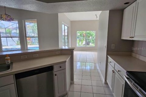 House in Orlando, Florida 4 bedrooms, 231.98 sq.m. № 1547727 - photo 23