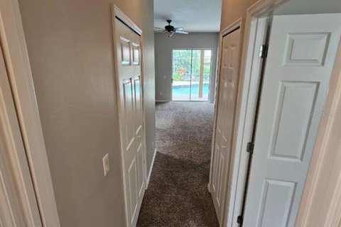 House in Orlando, Florida 4 bedrooms, 231.98 sq.m. № 1547727 - photo 5