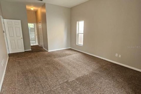 House in Orlando, Florida 4 bedrooms, 231.98 sq.m. № 1547727 - photo 13