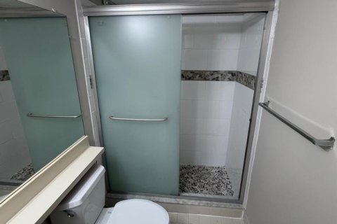 Condo in Coral Springs, Florida, 2 bedrooms № 2382992 - photo 17