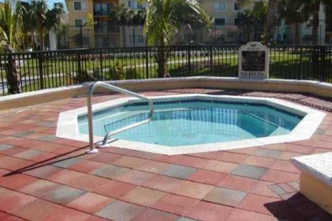 Condo in Coral Springs, Florida, 2 bedrooms № 2382992 - photo 30