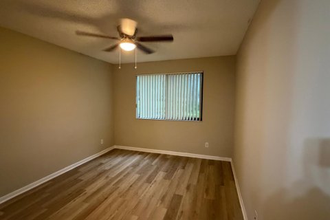 Condo in Coral Springs, Florida, 2 bedrooms № 2382992 - photo 10