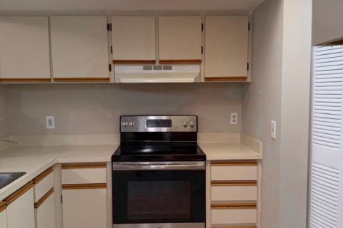 Condo in Coral Springs, Florida, 2 bedrooms № 2382992 - photo 5