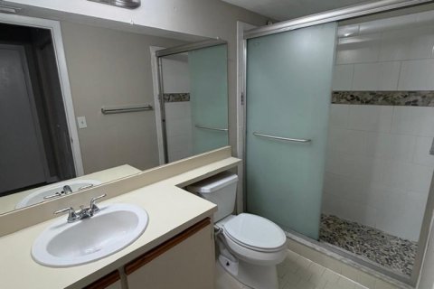 Condo in Coral Springs, Florida, 2 bedrooms № 2382992 - photo 16