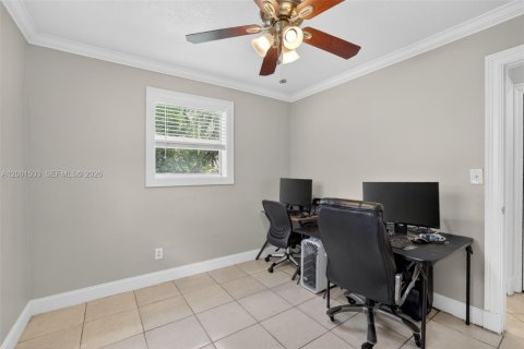 Купить виллу или дом в Норт-Лодердейл, Флорида 2 спальни, 72м2, № 2066055 - фото 17