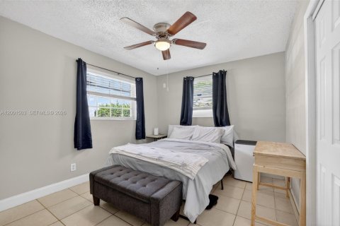 Купить виллу или дом в Норт-Лодердейл, Флорида 2 спальни, 72м2, № 2066055 - фото 11