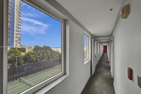 Condominio en venta en Miami, Florida, 3 dormitorios, 160.91 m2 № 1814071 - foto 28