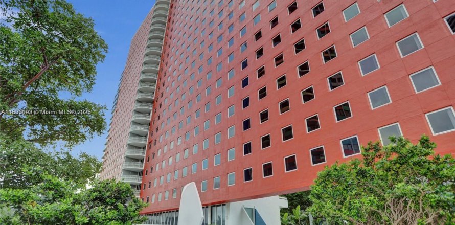 Condominio en Miami, Florida, 3 dormitorios  № 1814071