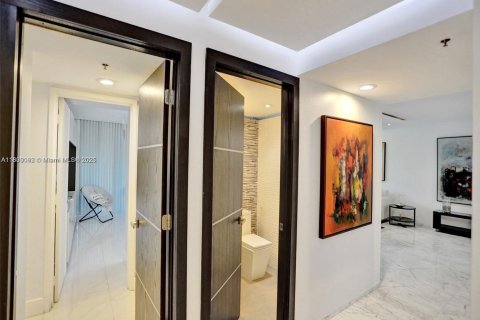 Condominio en venta en Miami, Florida, 3 dormitorios, 160.91 m2 № 1814071 - foto 12