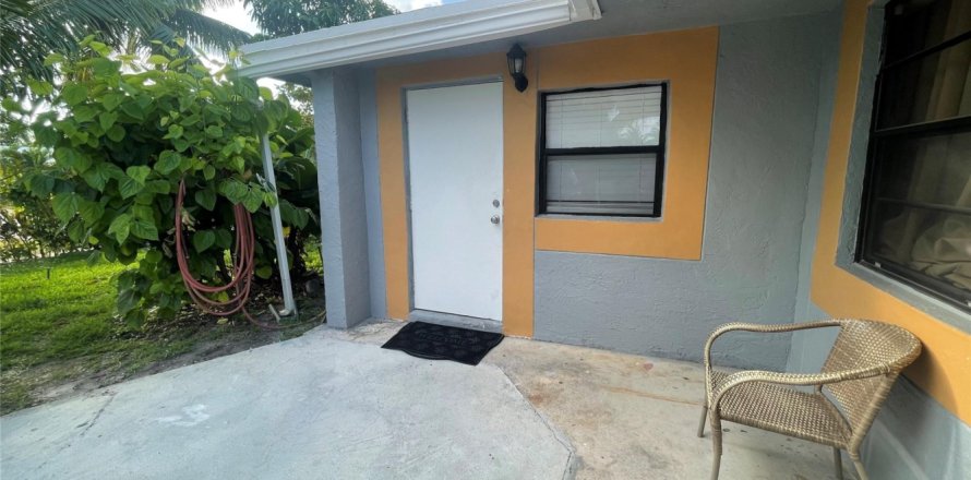 Condo in Pompano Beach, Florida, 1 bedroom № 1182375