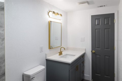 House in Tampa, Florida 3 bedrooms, 107.86 sq.m. № 1802997 - photo 14