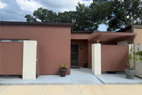 Townhouse in Winter Park, Florida 3 bedrooms, 135.27 sq.m. № 1877243 - photo 1