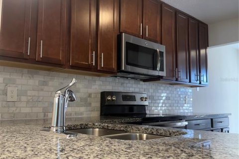 Townhouse in Winter Park, Florida 3 bedrooms, 135.27 sq.m. № 1877243 - photo 3