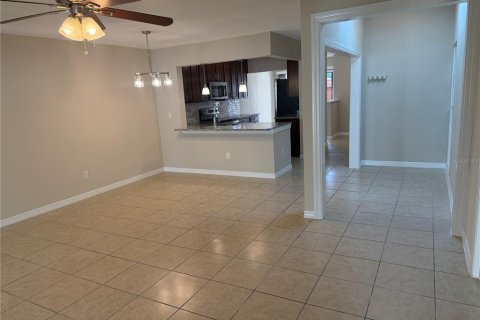 Townhouse in Winter Park, Florida 3 bedrooms, 135.27 sq.m. № 1877243 - photo 7