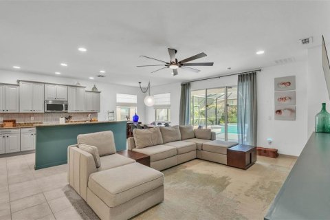 Villa ou maison à vendre à Fish Hawk, Floride: 4 chambres, 223.71 m2 № 1725150 - photo 6