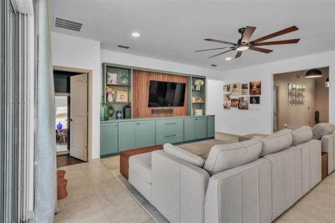 Villa ou maison à vendre à Fish Hawk, Floride: 4 chambres, 223.71 m2 № 1725150 - photo 4