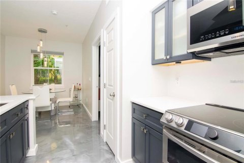 Condo in Tampa, Florida, 1 bedroom  № 1833561 - photo 7