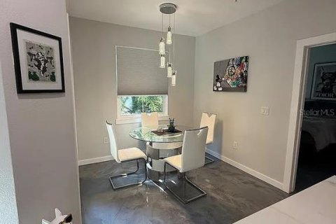 Condo in Tampa, Florida, 1 bedroom  № 1833561 - photo 9