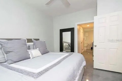 Condo in Tampa, Florida, 1 bedroom  № 1833561 - photo 10