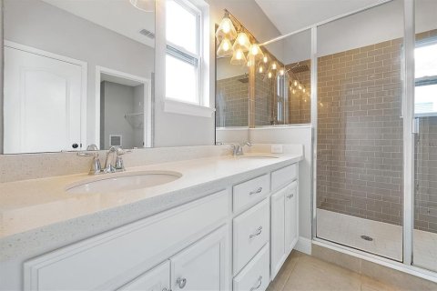 House in Winter Garden, Florida 3 bedrooms, 204.11 sq.m. № 1878159 - photo 20