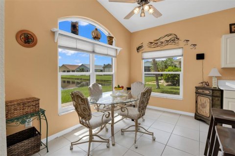 House in Port Charlotte, Florida 2 bedrooms, 189.43 sq.m. № 2337490 - photo 14
