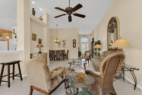 House in Port Charlotte, Florida 2 bedrooms, 189.43 sq.m. № 2337490 - photo 11