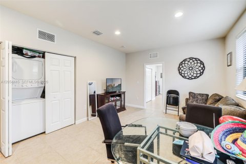 Villa ou maison à vendre à Miami, Floride: 4 chambres, 287.07 m2 № 2186399 - photo 28