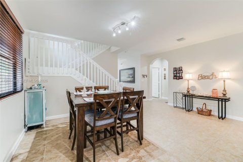 Villa ou maison à vendre à Miami, Floride: 4 chambres, 287.07 m2 № 2186399 - photo 8