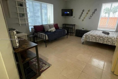 Condo in Miami Beach, Florida  № 1875381 - photo 6
