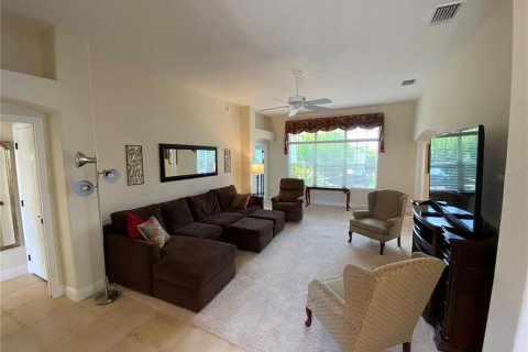 Casa en alquiler en The Villages, Florida, 3 dormitorios, 162.95 m2 № 1841547 - foto 3