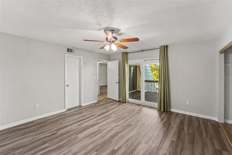 Adosado en venta en Seminole, Florida, 2 dormitorios, 145.3 m2 № 2215612 - foto 19