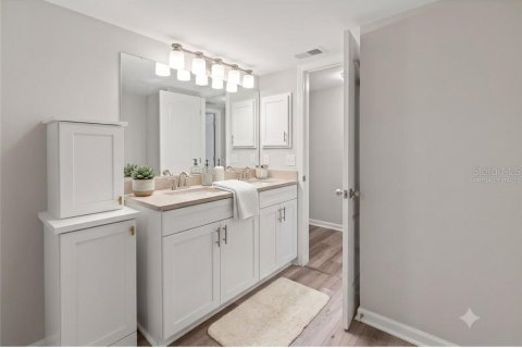 Adosado en venta en Seminole, Florida, 2 dormitorios, 145.3 m2 № 2215612 - foto 20