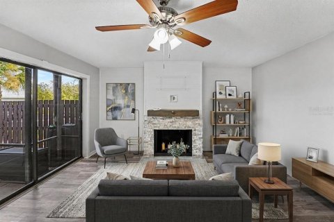 Adosado en venta en Seminole, Florida, 2 dormitorios, 145.3 m2 № 2215612 - foto 7