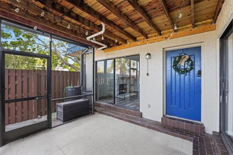 Adosado en venta en Seminole, Florida, 2 dormitorios, 145.3 m2 № 2215612 - foto 25