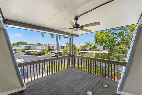 Adosado en venta en Seminole, Florida, 2 dormitorios, 145.3 m2 № 2215612 - foto 6